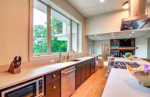 Allons House | Idyllic Byrdstown Retreat with Pool and Lake Access