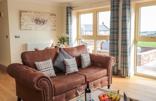 Embleton House | Discover Byre Cottage: 4-Star Stay with Pool & Family Fun