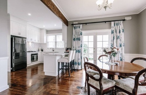 Mount Gambier House | Family-Friendly House at Byrne: Rated 9.8 with WIFI