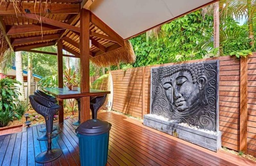 Byron Bay Apartment | Ideal Three-Bedroom Escape with Ocean Views and Pool