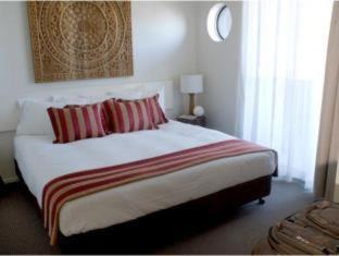 Byron Bay Apartment | Cozy Byron Bay Hotel with Oceanfront Views and Amenities