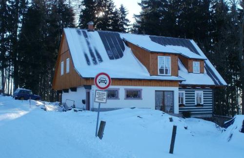 Vrchlabi Apartment | Relaxing Retreat at Byt Kněžice u Vrchlabí - 9.5/10 Rating