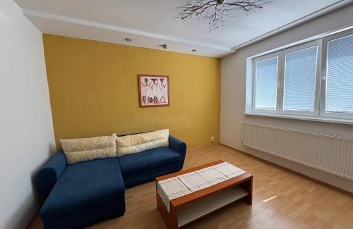 Michalovce Apartment | Byt v centre mesta s výhľadom na pešiu zónu
