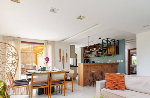 Praia Rasa House | Bz15 Just 200m from the beach! Beautiful 4-bedroom house