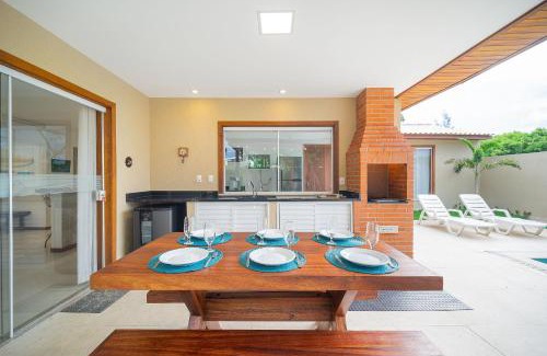 Praia Rasa House | Relaxing Stay at BZ38 Casa, Steps from the Beach with Pool