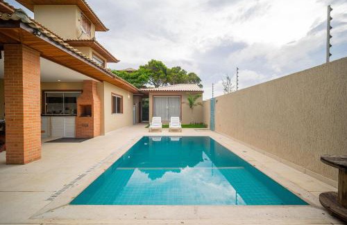 Praia Rasa House | Relaxing Stay at BZ38 Casa, Steps from the Beach with Pool
