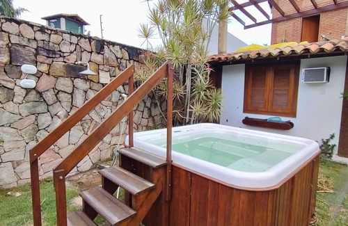 Porto Belo House | Bz46 150m from the beach! House with Jacuzzi and 5 suites!