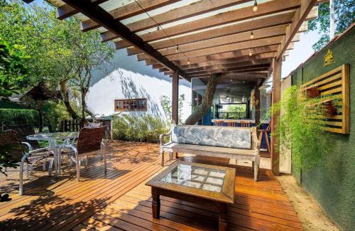 Praia Rasa House | Relax at BZ49 Casa: Family-Friendly Retreat Near the Beach