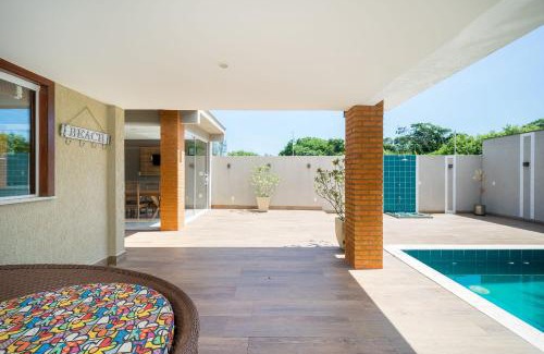 Praia Rasa House | Discover Casa: 200m from the Beach with Pool & Sauna