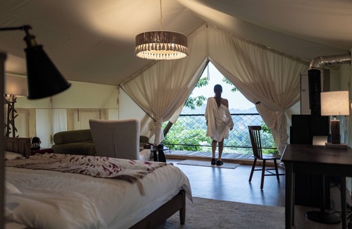 Yongding Hotel | BZIKA Wonderland Retreat