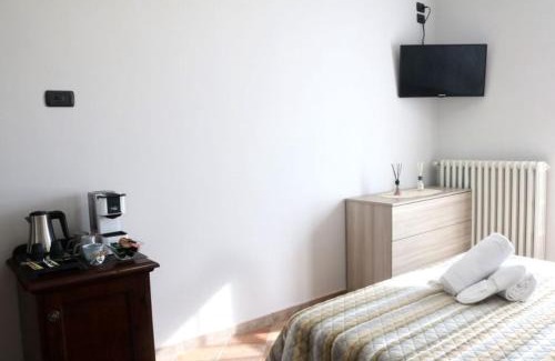 Monteu Roero Bed & Breakfast | Discover Cà del Crutin: Poolside Bliss with Breakfast Included