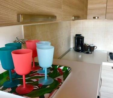 Castelletto Apartment | Pet-Friendly Cà Del Polsèt with Ocean Views & Breakfast