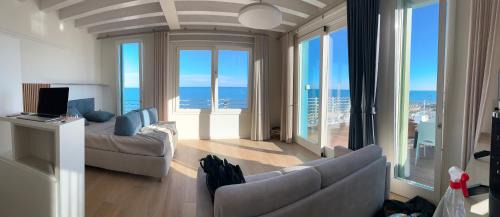 Old Town Apartment | Elegant Cà dell'Angelo - A Top-Rated 4-Star Retreat