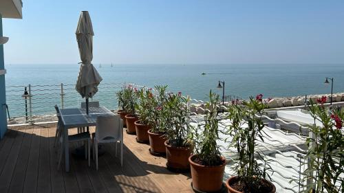 Old Town Apartment | Elegant Cà dell'Angelo - A Top-Rated 4-Star Retreat