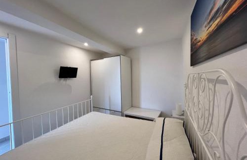 Vernazza Apartment | Oceanfront Escape at Cà di Dome: Guest Rated 9.9/10