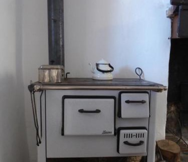 Bedigliora Apartment | Pet-Friendly Cà Melia Bedigliora with Excellent Guest Rating