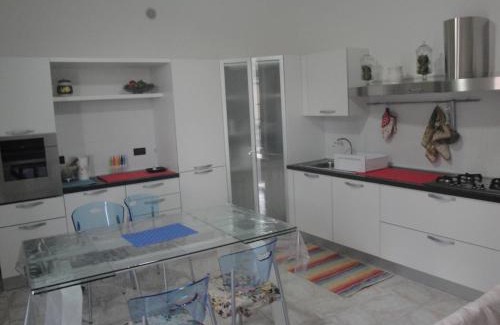 Riomaggiore Apartment | Pet-Friendly Cà Vivaldi Penthouse with Oceanfront Views