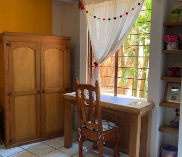 Jalatlaco Apartment | Cozy Room Near Santo Domingo with Kitchen Access