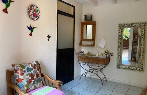 Jalatlaco Apartment | Cozy Room Near Santo Domingo with Kitchen Access