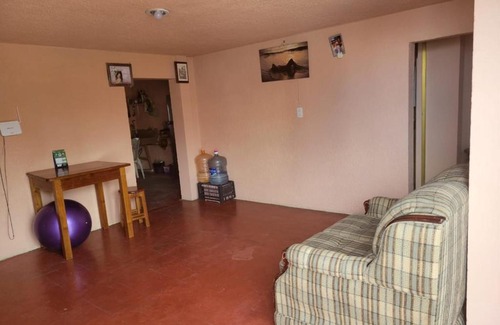Teziutlan Bed & Breakfast | Cozy Family Room in a Welcoming Home - Guest Rated 10/10