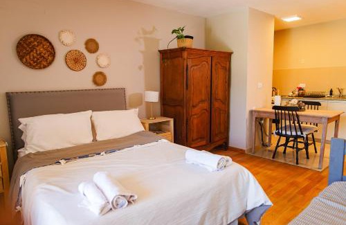Yerba Buena Apartment | Cozy Studio with Pool Access in Yerba Buena - Rated 9.3/10