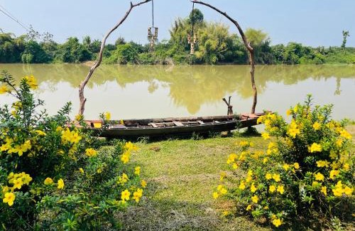 Quan Tom Apartment | Discover Cát Tiên Riverside: Pet-Friendly Oceanfront Retreat