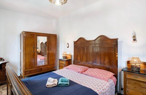 Siglioli Apartment | Pet-Friendly Retreat at Câ de Bacî for Memorable Stays
