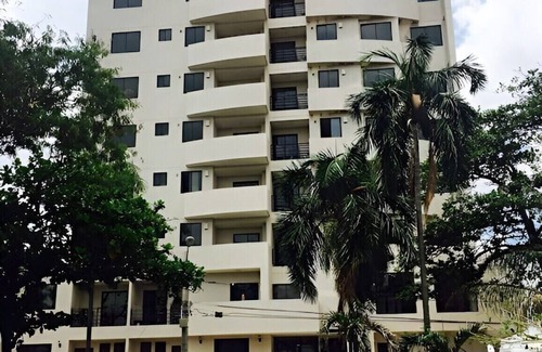 Santa Cruz Apartment | Cozy Central Apartment with Spa & Kitchen Amenities