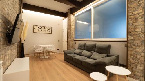 Egia Apartment | Central Hotel by Bus/Train Station and Nearby Beaches