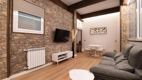 Egia Apartment | Central Hotel by Bus/Train Station and Nearby Beaches
