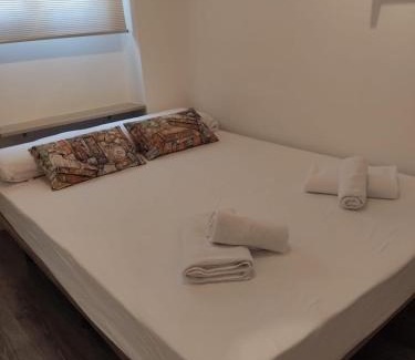 San Pablo Apartment | Family-Friendly 2-Bedroom Central Apartment Retreat