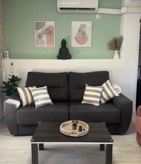 Distrito Centro Apartment | Dreamy Central Retreat - Child Friendly & Guest Rated 9.8