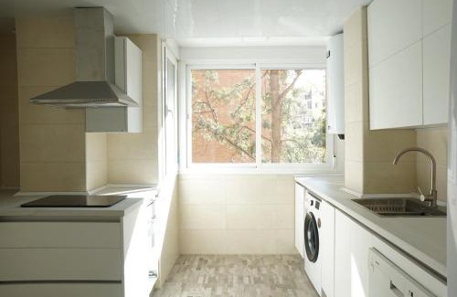 Bailen-Miraflores Apartment | Central Family-Friendly Retreat in Málaga with Great Reviews