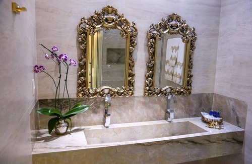 Plano Diretor Sul Hotel | Discover Comfort at Céu Palmas Hotel - 4-Star Getaway