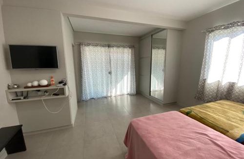 Governador Celso Ramos House | Scenic Casa Near the Beach with Pool and Pet-Friendly Perks