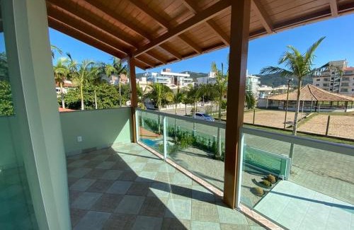 Governador Celso Ramos House | Scenic Casa Near the Beach with Pool and Pet-Friendly Perks