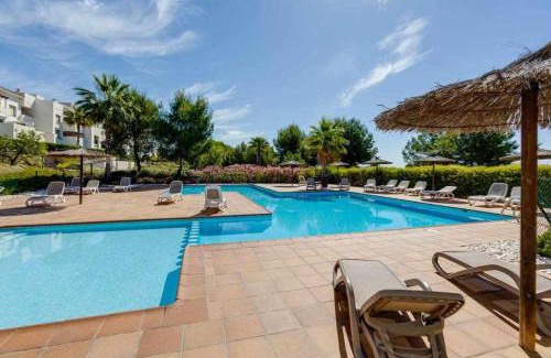 Lo Rufete Apartment | Family-Friendly 2-Bedroom Apartment in Las Colinas