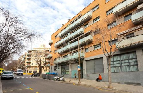 El Guinardo Apartment | Convenient Apartment Steps from Hospital Sant Pau