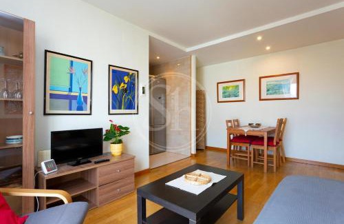 El Guinardo Apartment | Convenient Apartment Steps from Hospital Sant Pau