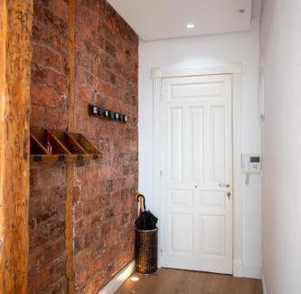 Santander Apartment | Modern Oceanfront Retreat in the Heart of Santander