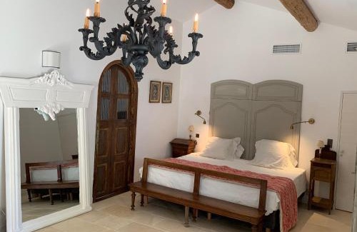 Ansouis Bed & Breakfast | Guest Rated 10/10 at Côté Ansouis with Pool Access