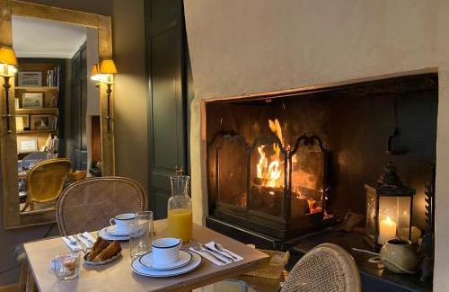 Saint-Valery-sur-Somme Bed & Breakfast | Discover Côté Baie: Family-Friendly Getaway with High Ratings