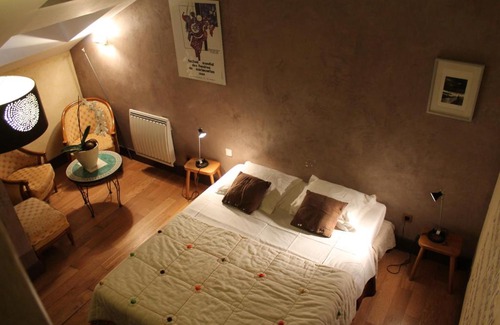 Charleville-Mezieres Bed & Breakfast | Oceanfront Family Escape at Côté Chambres - Rated 8.5/10