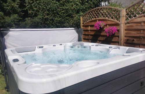 Marche-en-Famenne House | Oceanfront Relaxation at Côté Cosy - Guest Rated 9.8