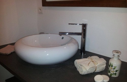 Bischwihr Bed & Breakfast | Top-Rated Côté Cour Bischwihr Colmar with Breakfast Included