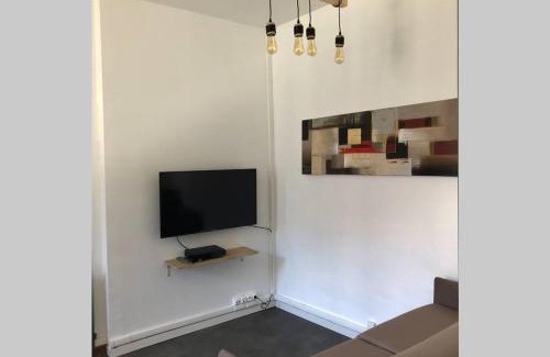 Villette - Maisons Neuves Apartment | Discover Côté Cour Lyon Part Dieu: Family-Friendly Retreat