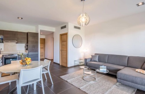 Pinarellu Apartment | Oceanfront Bliss at Côté Plage: 10/10 Guest Rated Retreat