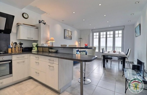 Saint-Malo Apartment | Experience Côté mer - Saint Malo: Oceanfront Bliss Awaits