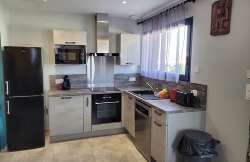 Vendee House | Beachside Retreat with Pool and Ocean Views, Just Steps Away!