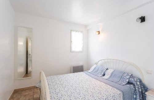 Beaucaire Apartment | Family-Friendly Stay at Côté Oliviers with Pool Access